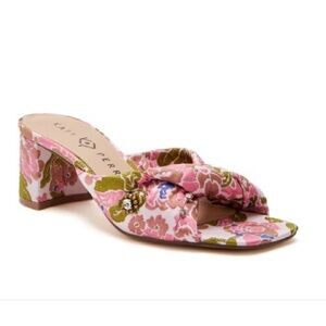 Katy Perry THE TOOLIPED TWISTED
SANDAL  Size: 5.5